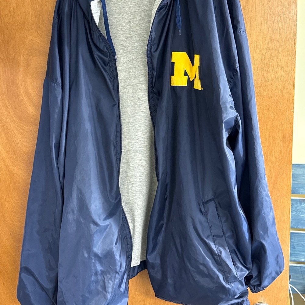 Men’s U of M Windbreaker